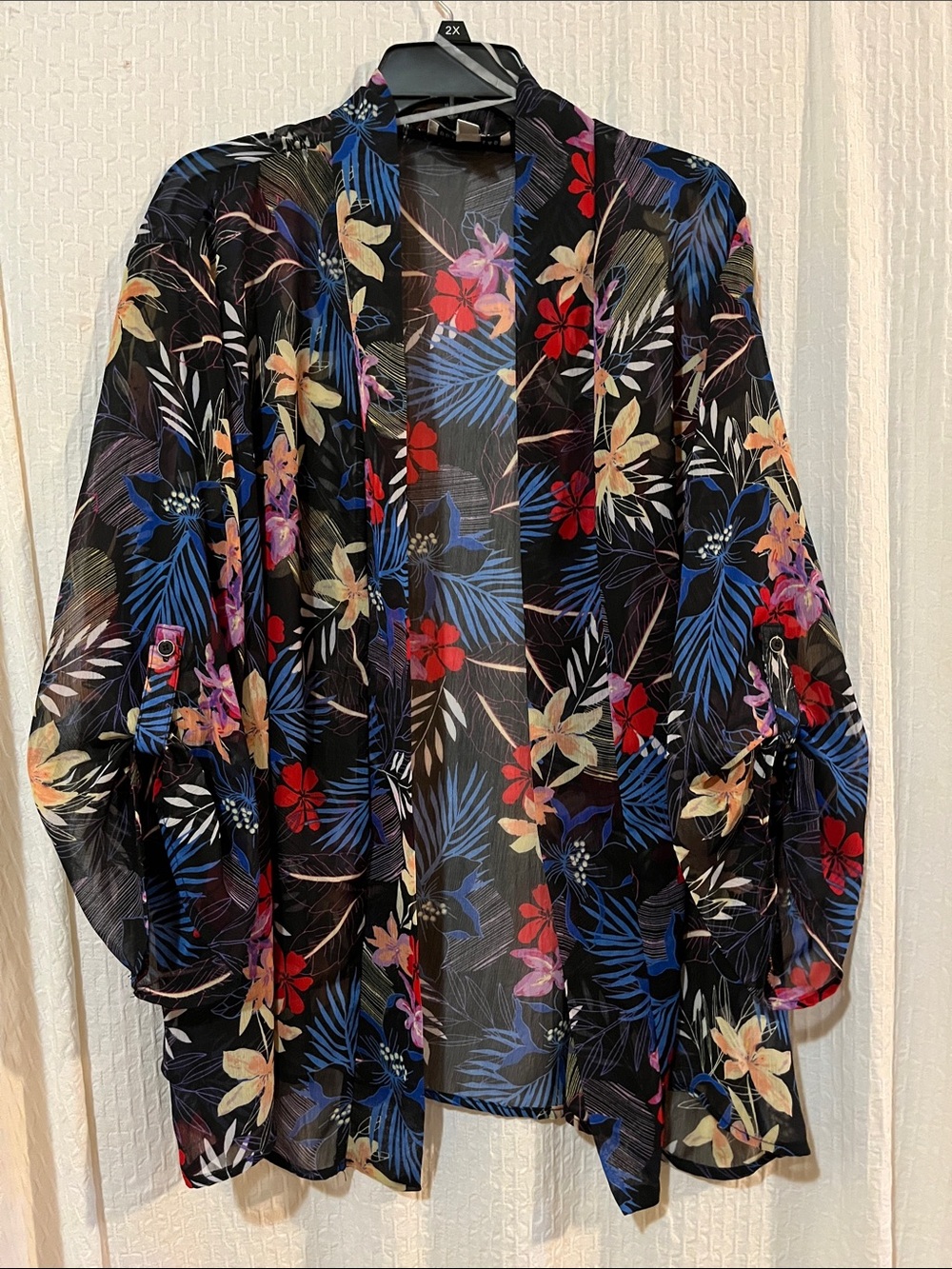 NWOT SOUTHERN LADY KIMONO - Tie up Sleeves - Sheer - ELEGANT - Floral - Women’s